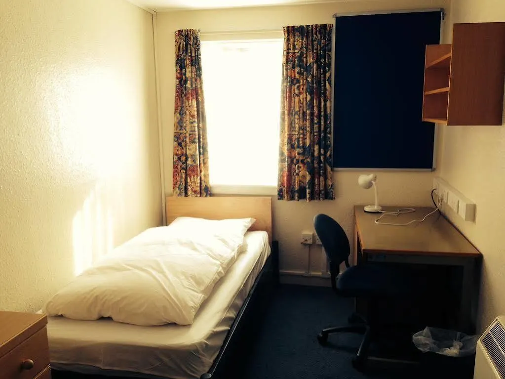 Edinburgh Metro Hostel