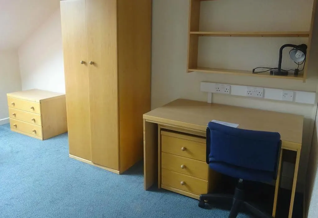 Edinburgh Metro Hostel 0*,